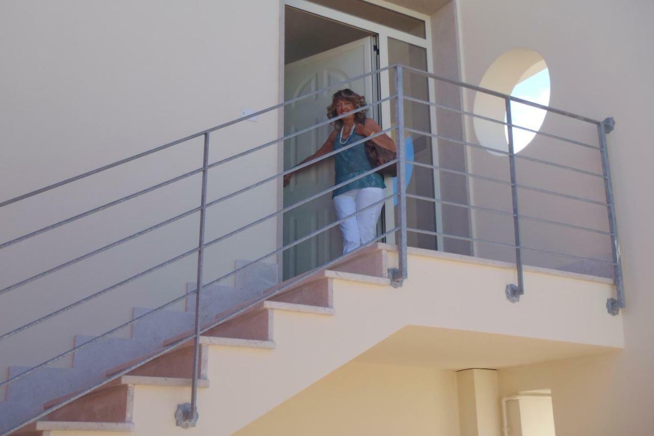 Appartamento A Due Passi Dal Mare Torre Lapillo Exterior foto